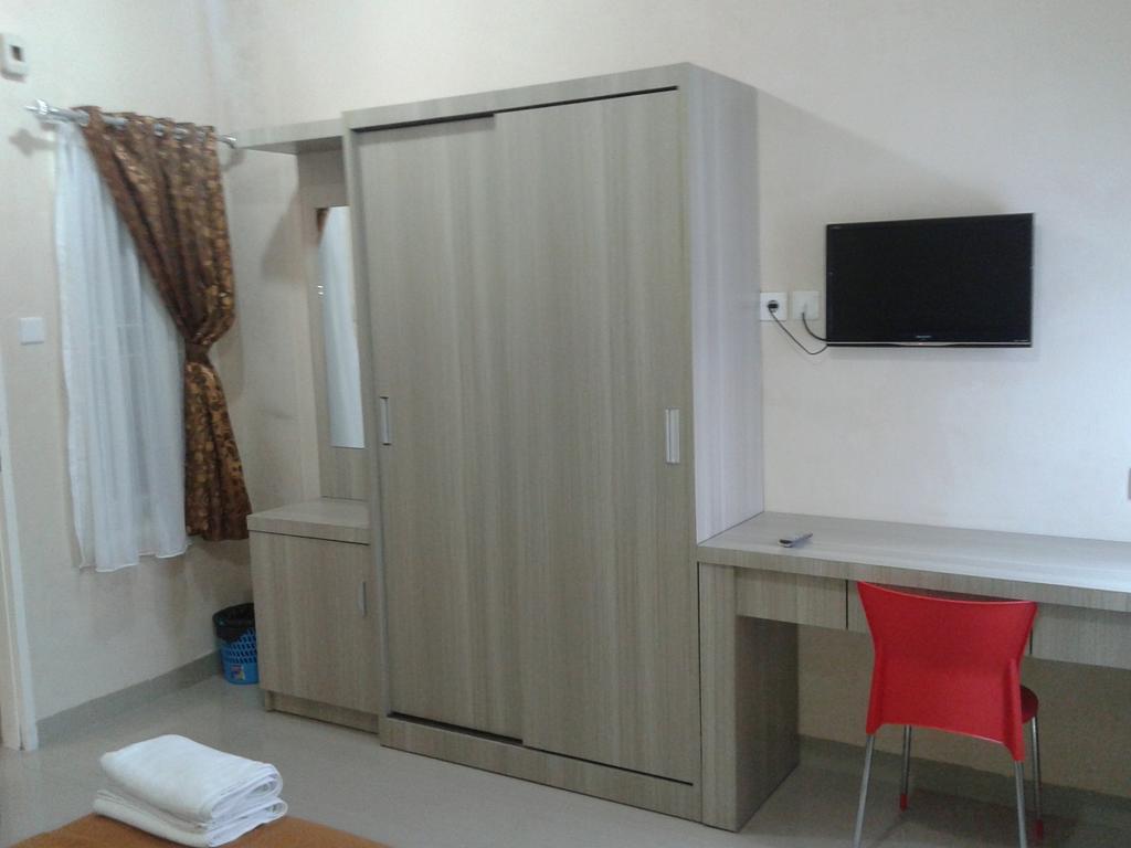 Wisma tamu Hanlis House Syariah Medan